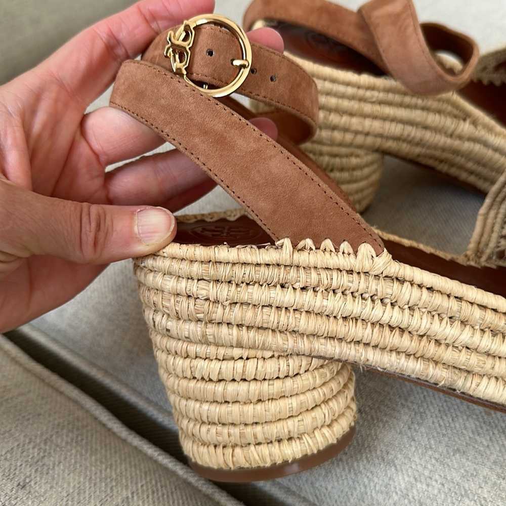 Tory Burch size 8.5 women’s platform / wedge sandal heels EUC - Picture 8 of 9